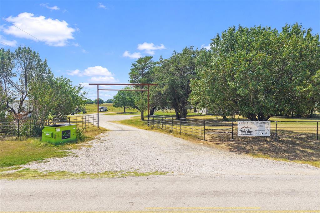 14750 Box Road Property Photo 2