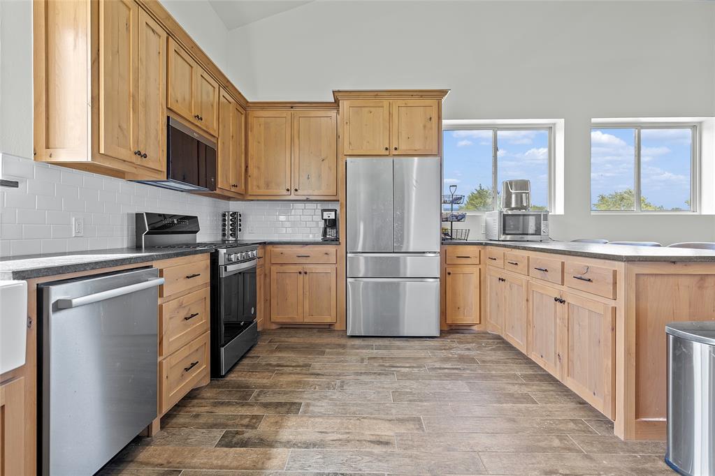 14750 Box Road Property Photo 8