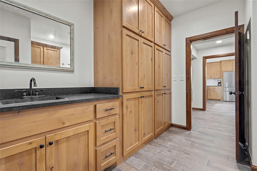 14750 Box Road Property Photo 10