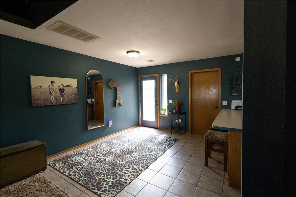 7900 S Cimarron Road Property Photo 4