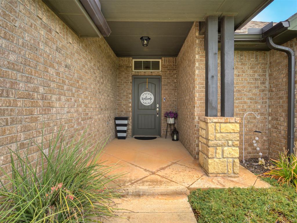 18512 Winamack Road Property Photo 4