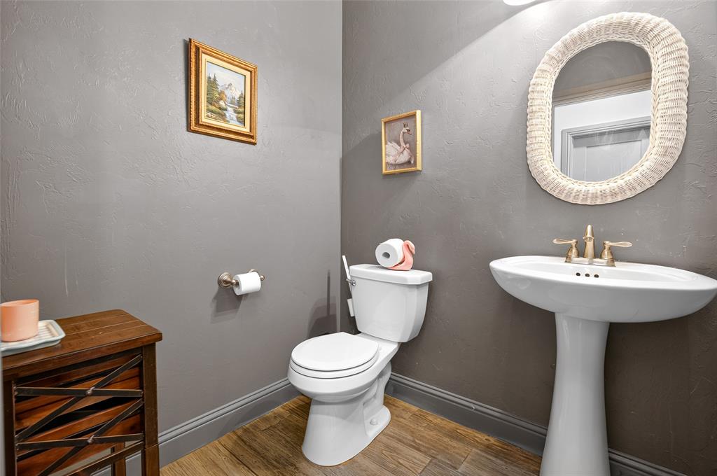 18392 Chuckwagon Trail Property Photo 32
