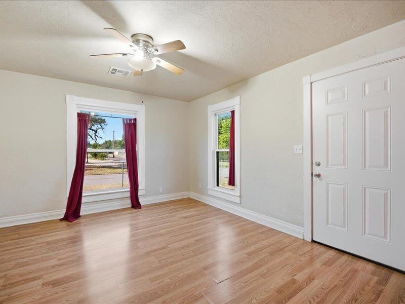 1101 W Warner Avenue Property Photo 10