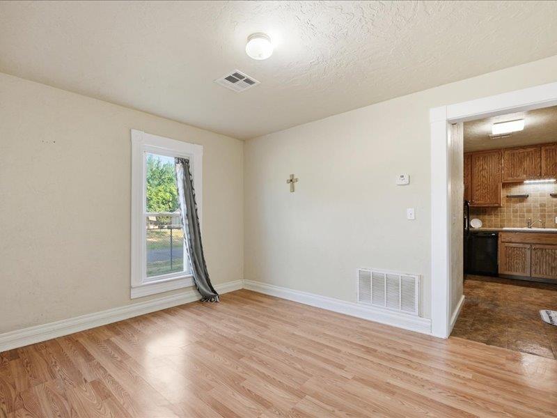 1101 W Warner Avenue Property Photo 11