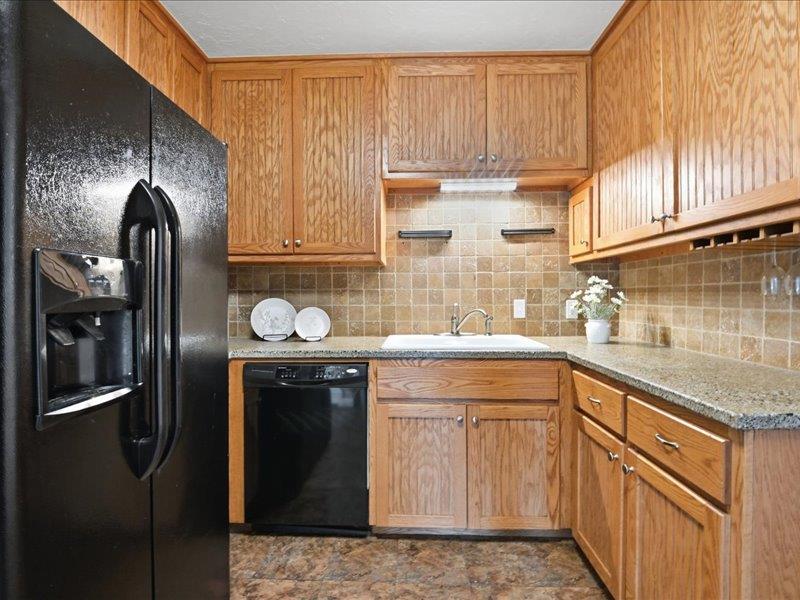 1101 W Warner Avenue Property Photo 12
