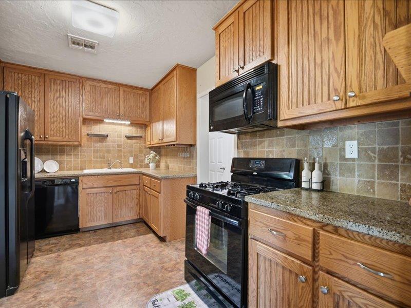1101 W Warner Avenue Property Photo 13