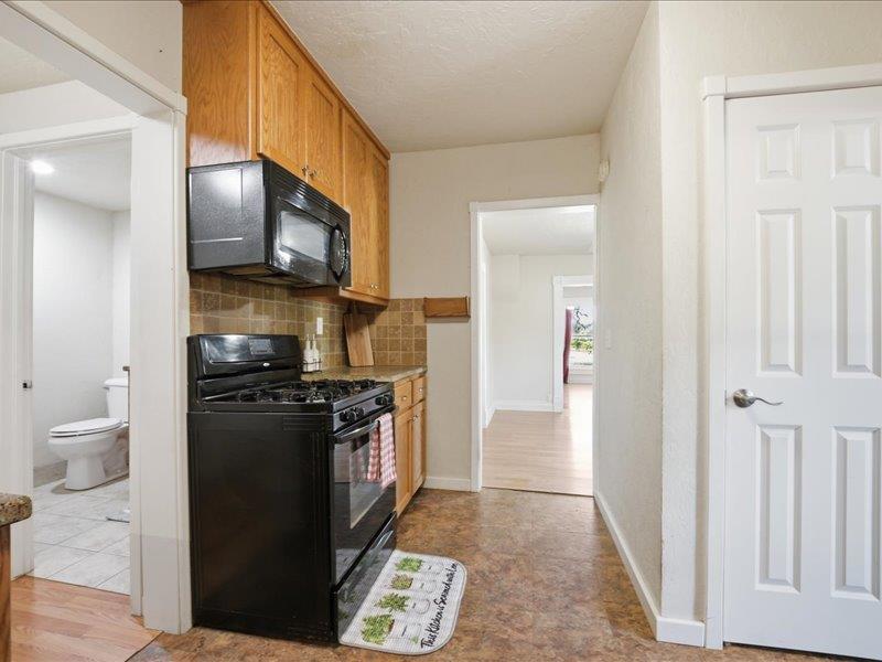 1101 W Warner Avenue Property Photo 15