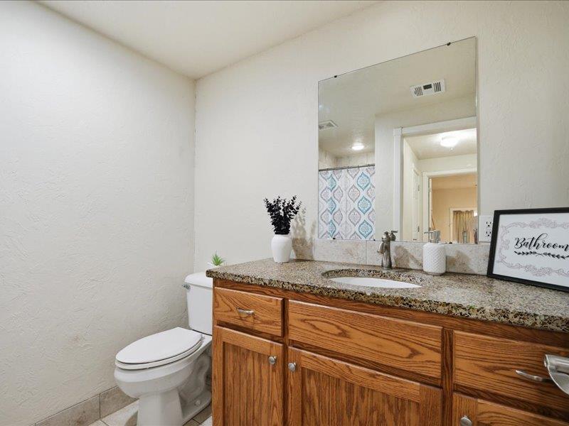 1101 W Warner Avenue Property Photo 17