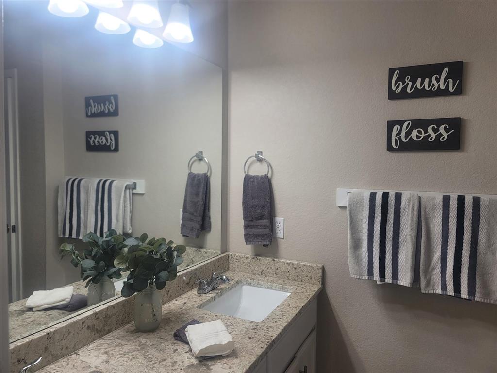 1713 Sumac Drive Property Photo 17