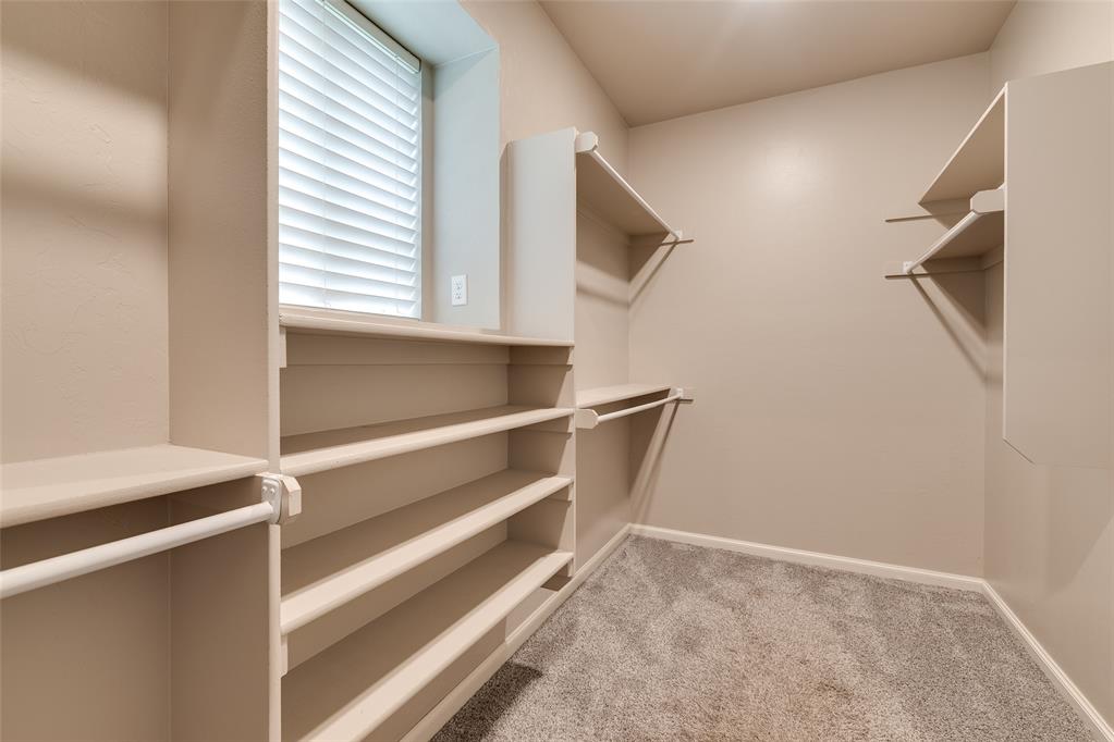 12475 Stone Hill Drive Property Photo 26