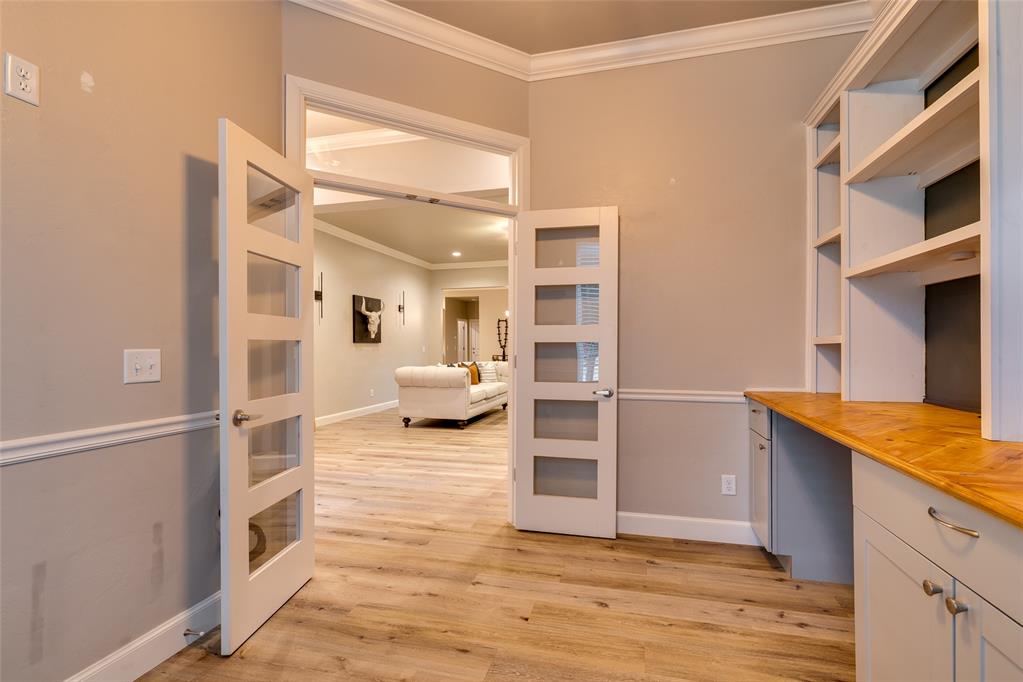 12475 Stone Hill Drive Property Photo 28