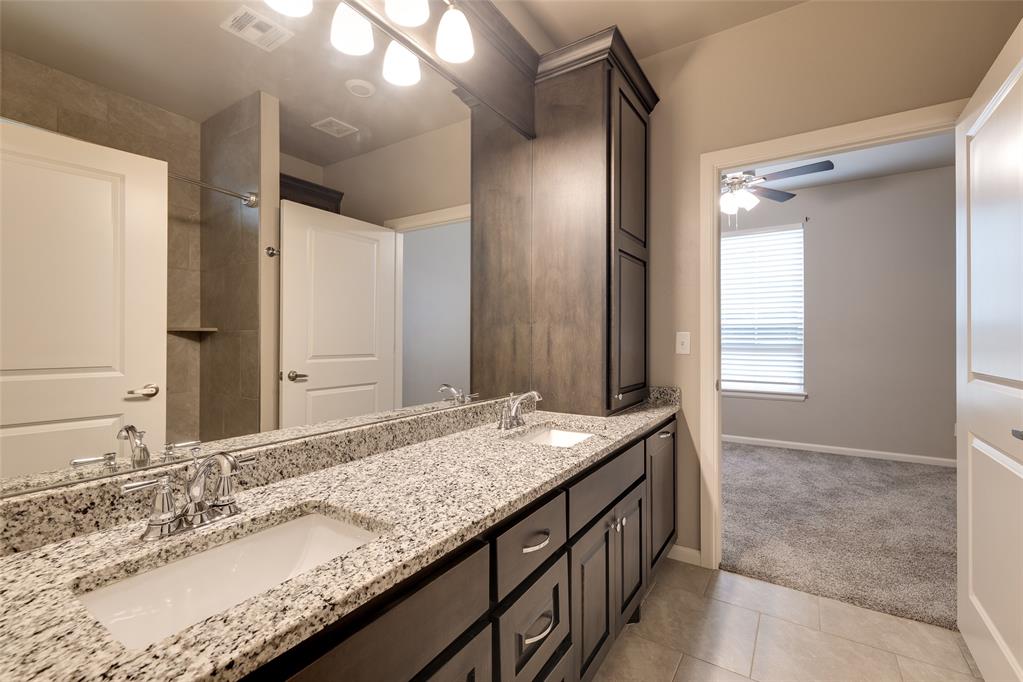12475 Stone Hill Drive Property Photo 32