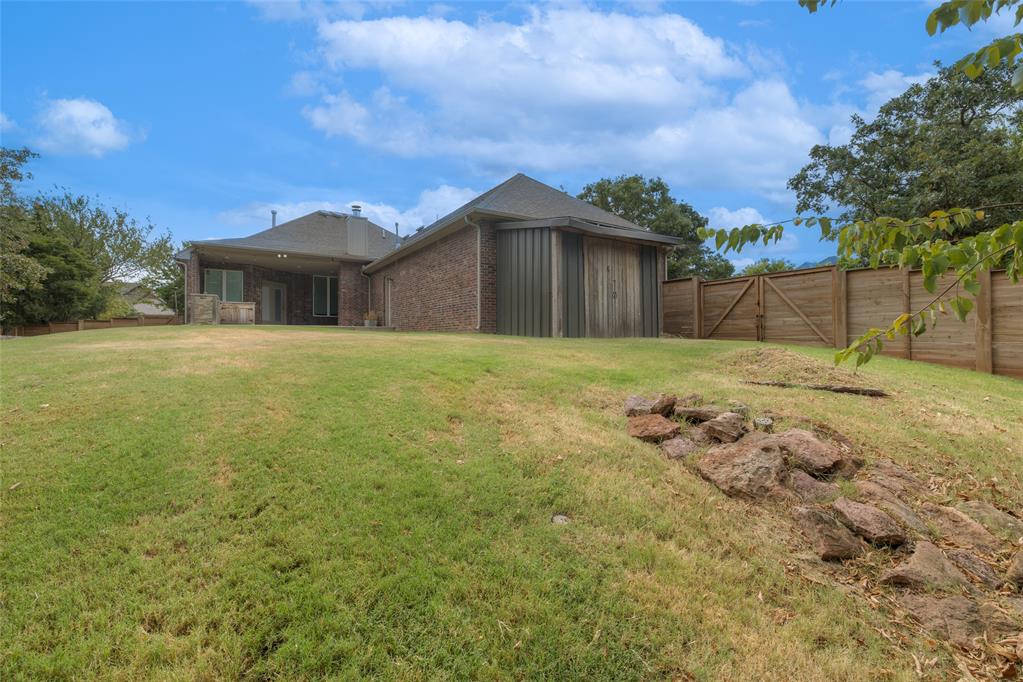 12475 Stone Hill Drive Property Photo 40
