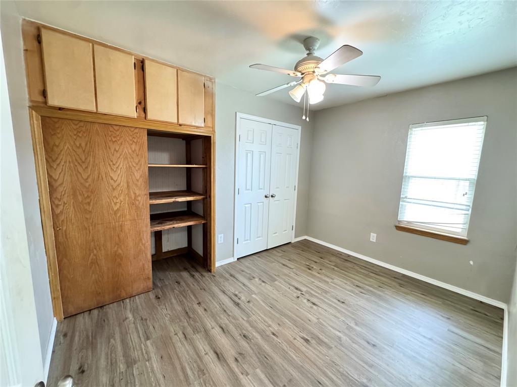2411 N Clarke Street Property Photo 16