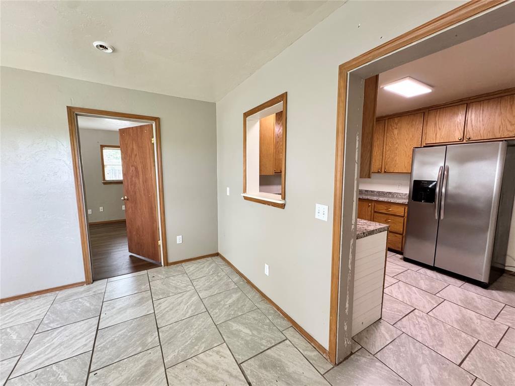 2411 N Clarke Street Property Photo 22
