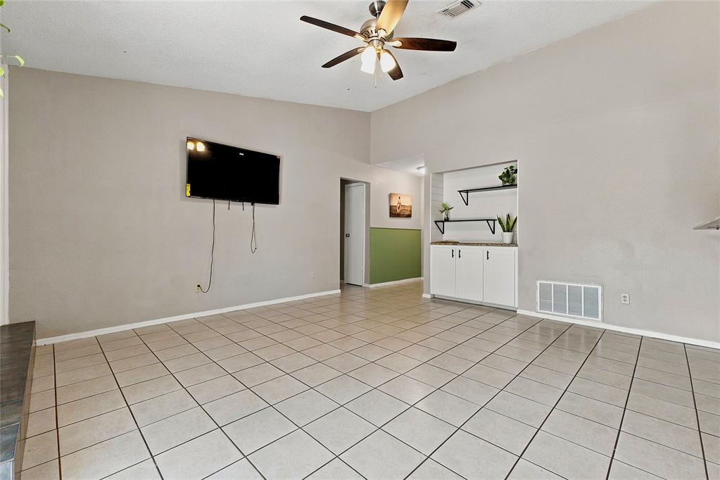 3020 Se 57th Street Property Photo 6
