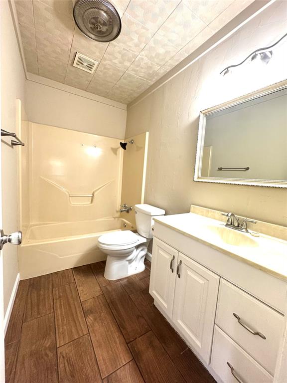 504 S Morrison Avenue Property Photo 9