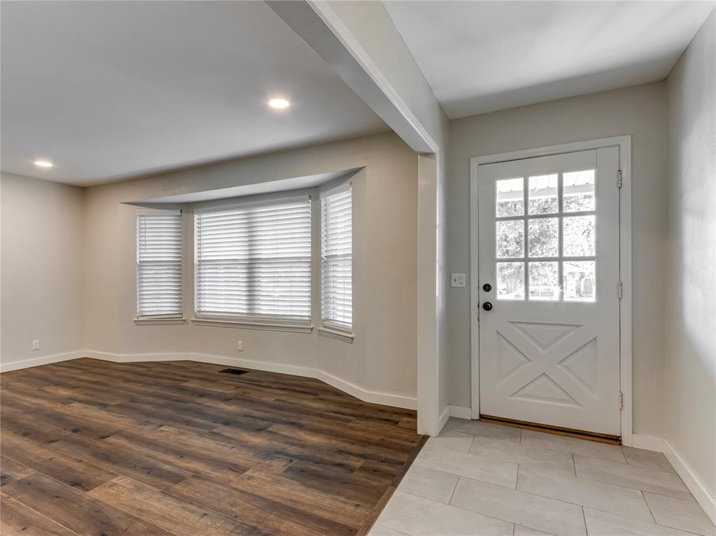 3120 Nw 61st Place Property Photo 5