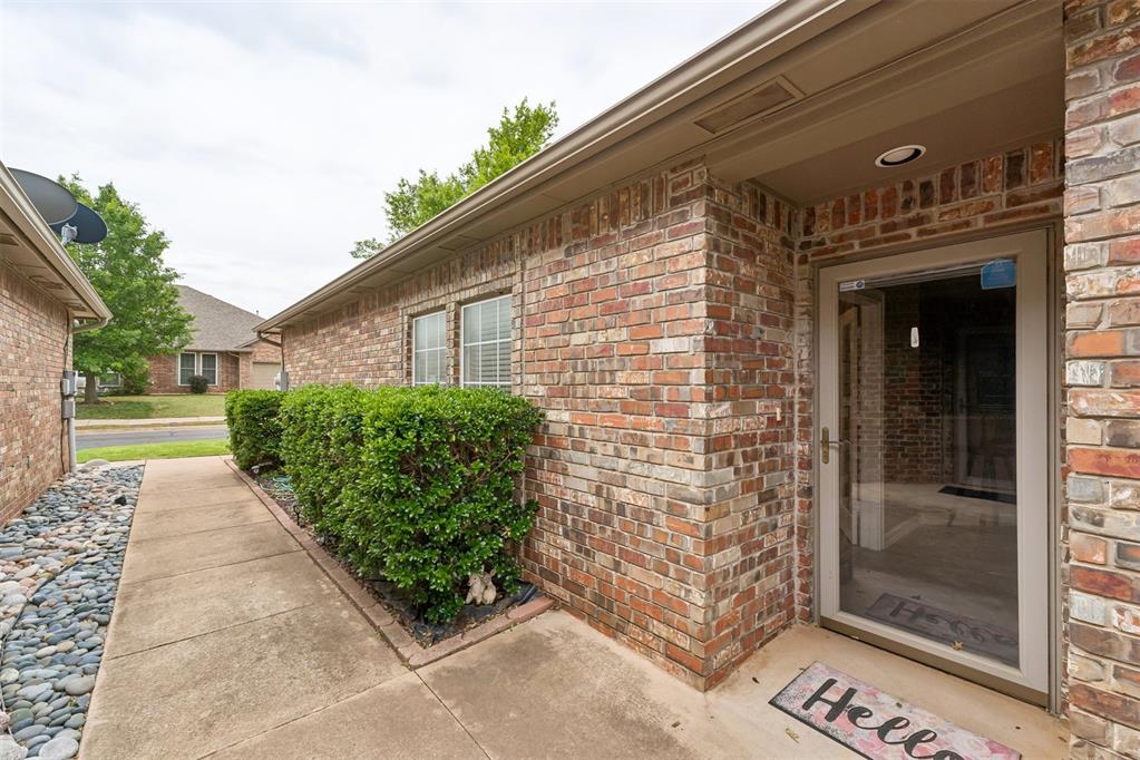 1633 Laurel Place Property Photo 4