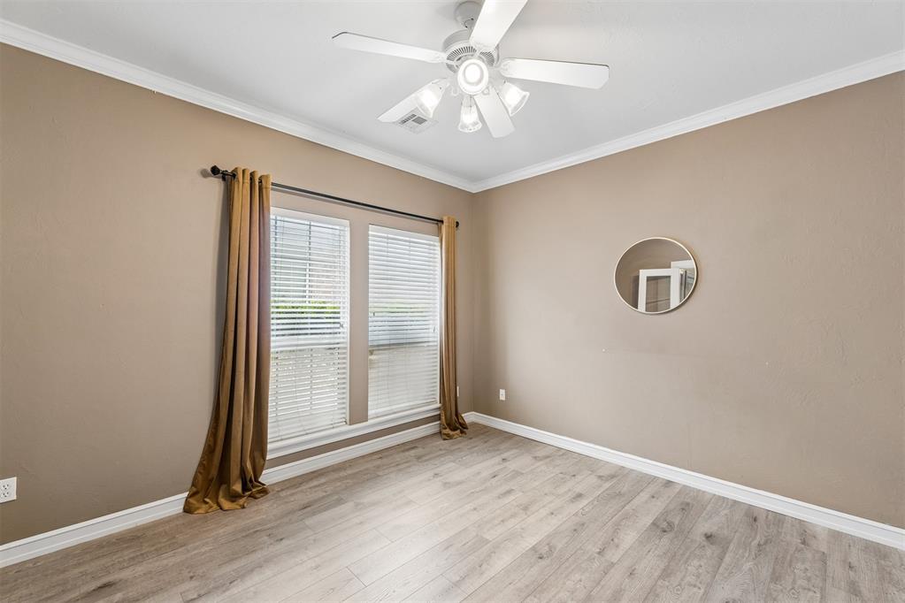 1633 Laurel Place Property Photo 28
