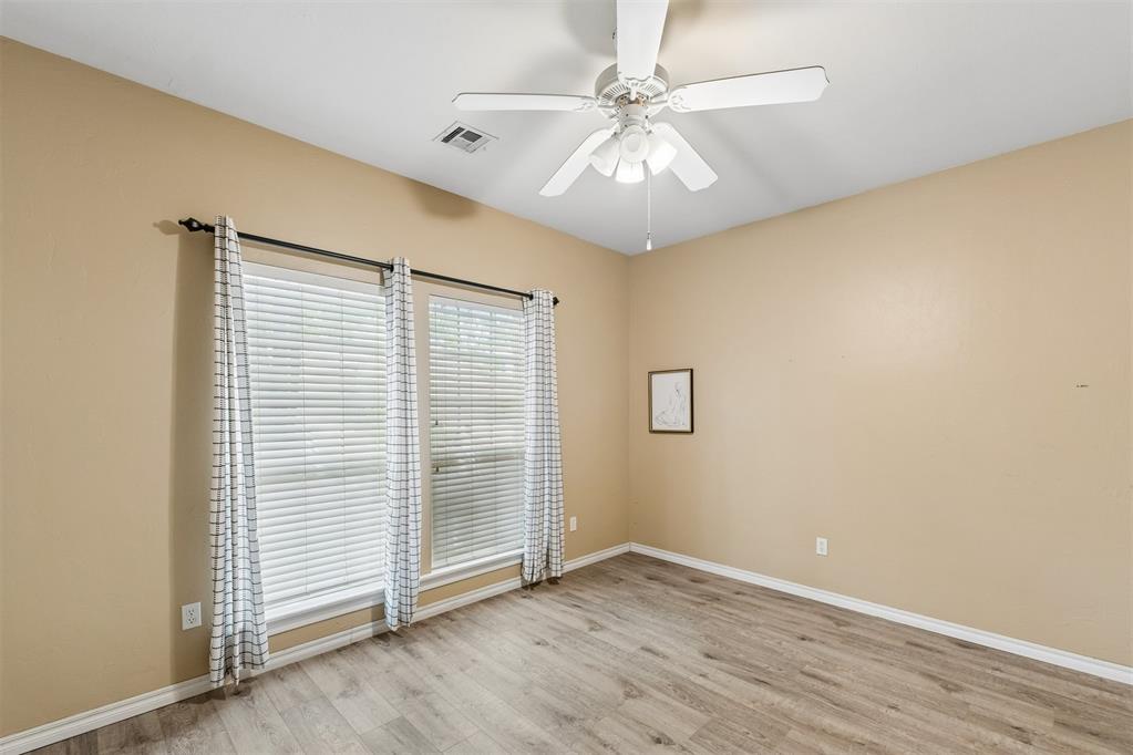 1633 Laurel Place Property Photo 31