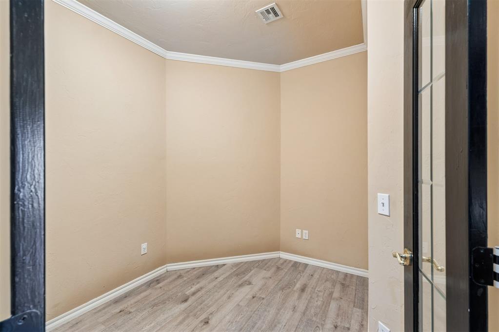 1633 Laurel Place Property Photo 34