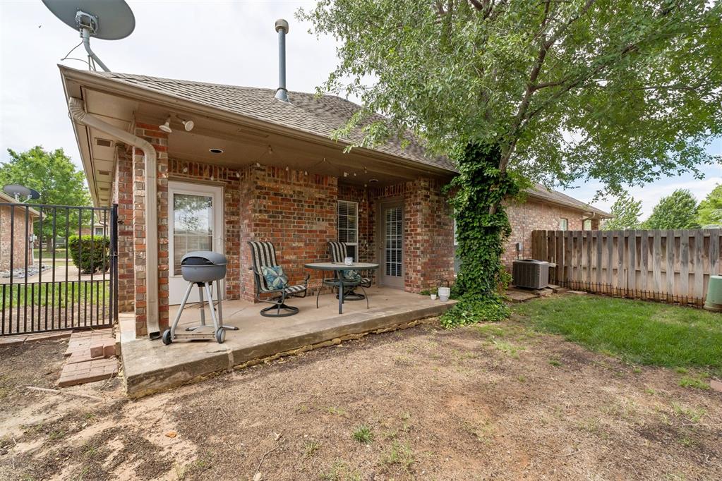 1633 Laurel Place Property Photo 40