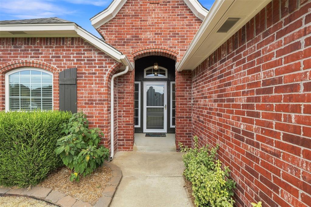 17308 Serrano Drive Property Photo 3