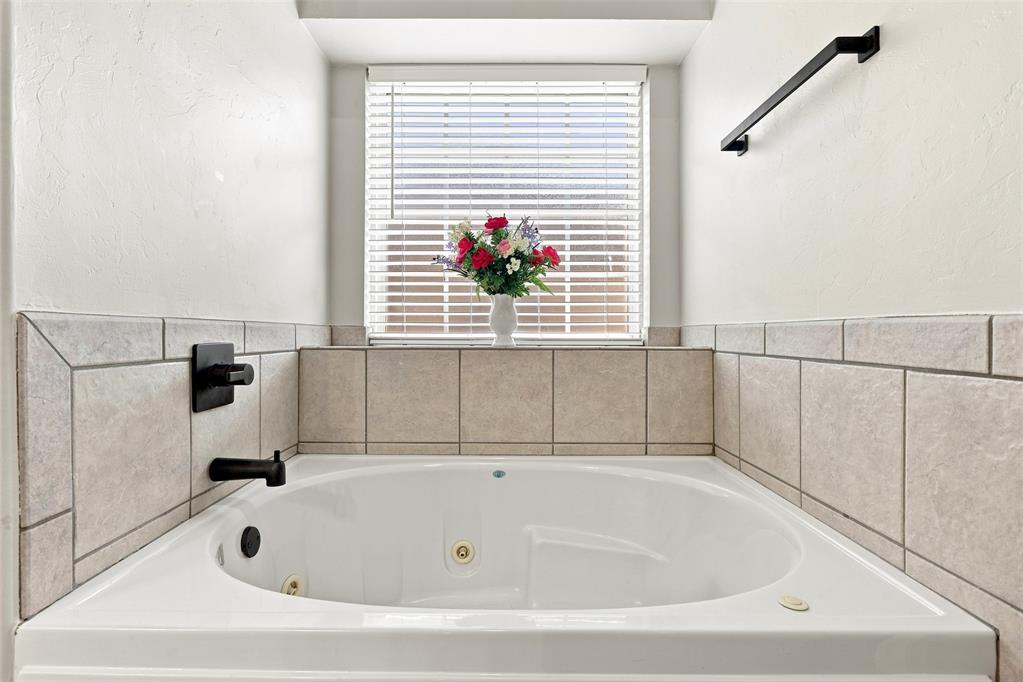 17308 Serrano Drive Property Photo 25