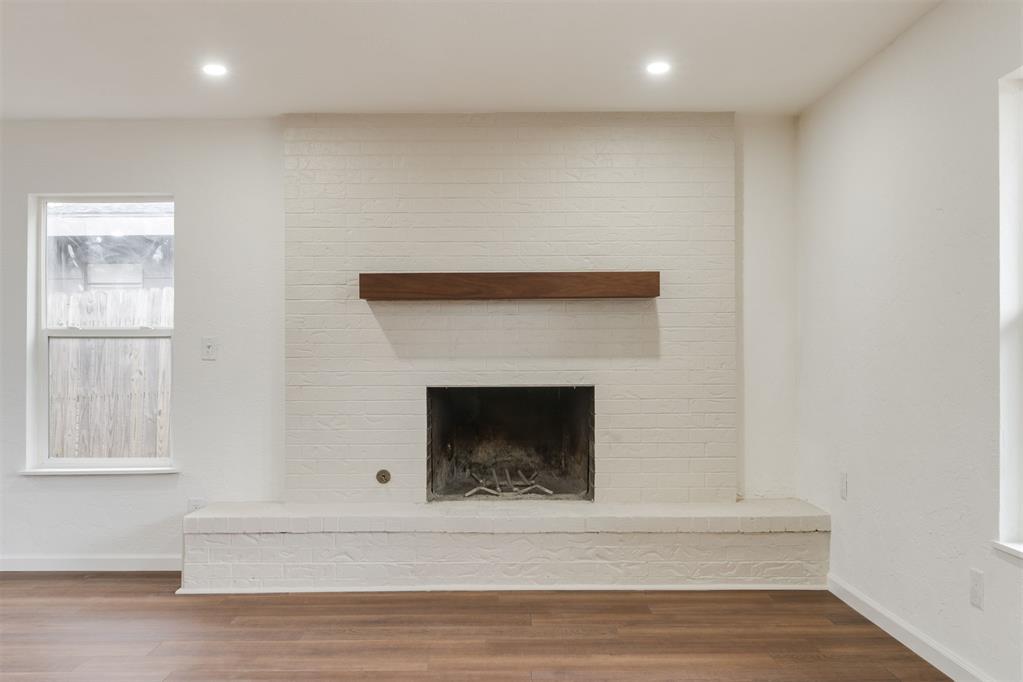 2733 Manchester Drive Property Photo 8