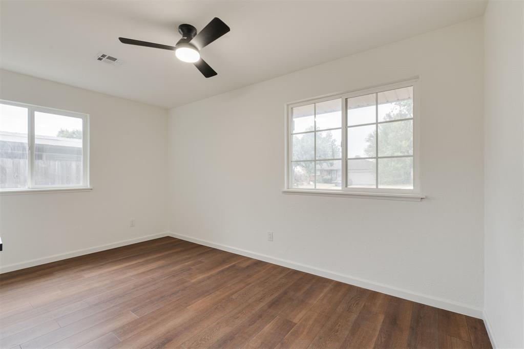 2733 Manchester Drive Property Photo 22