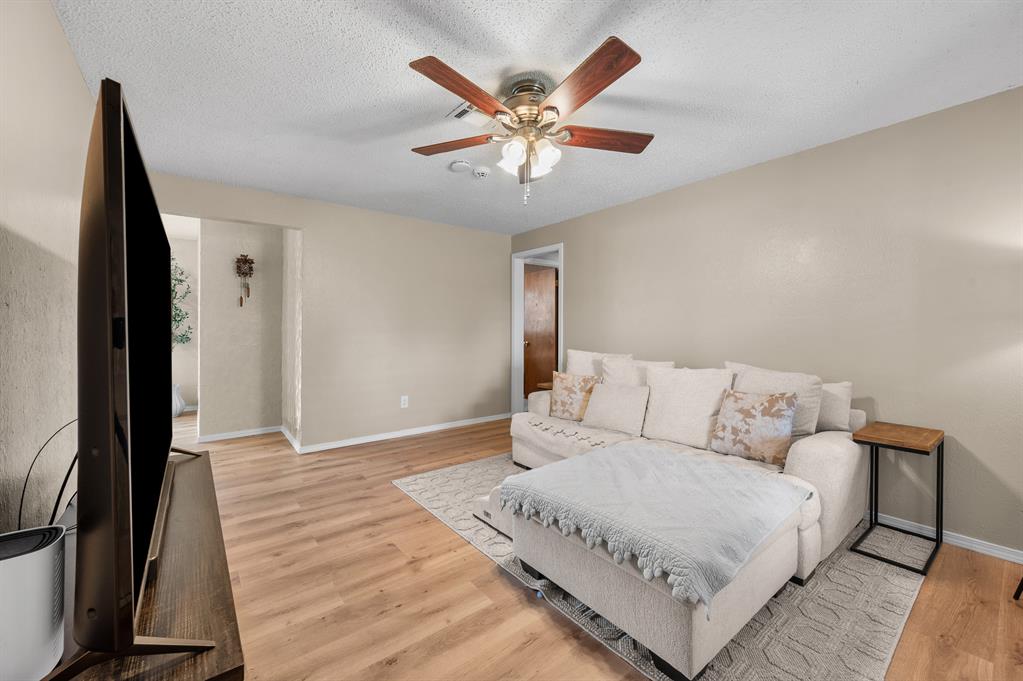 625 Sw 9th Street Property Photo 2