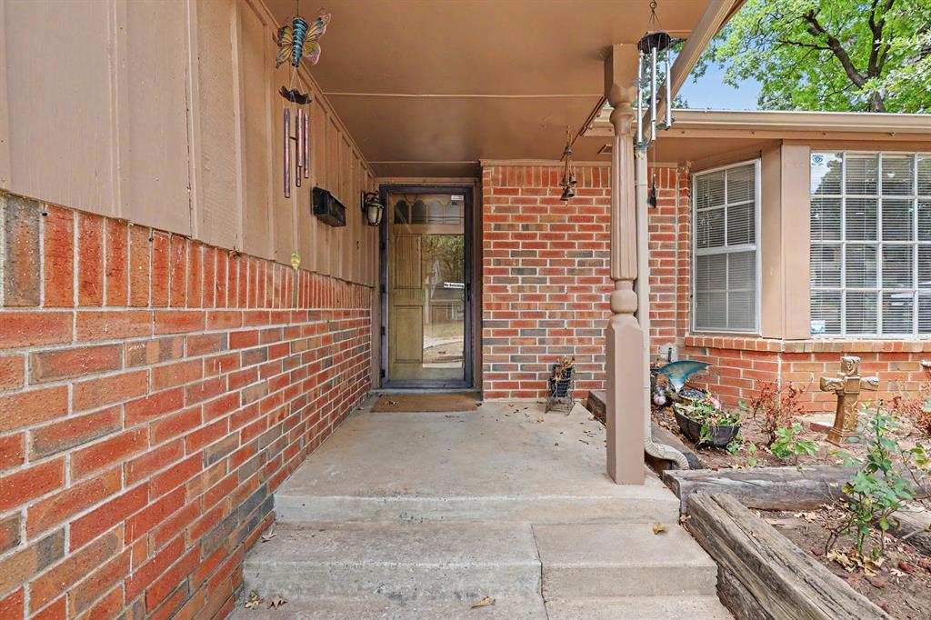 3109 N Timber Avenue Property Photo 3
