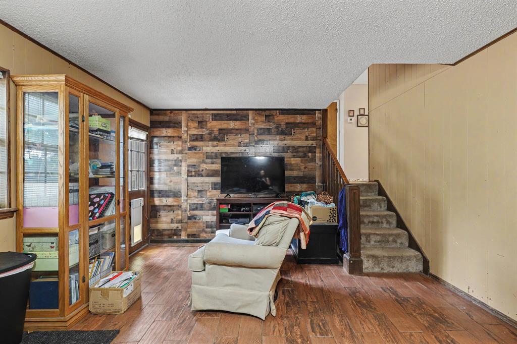 3109 N Timber Avenue Property Photo 34