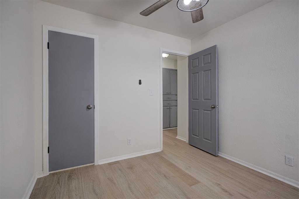 612 W Perry Drive Property Photo 19