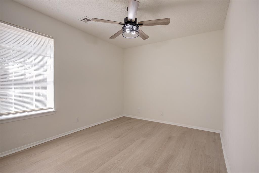 612 W Perry Drive Property Photo 24