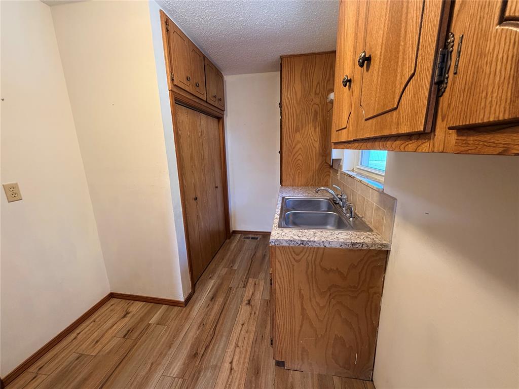 406 N Armor Avenue Property Photo 24