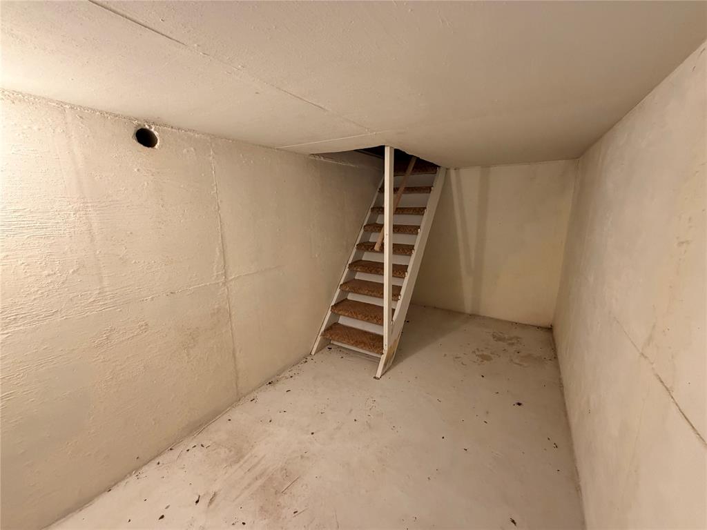 406 N Armor Avenue Property Photo 28