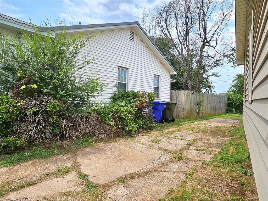 729 E Steed Drive Property Photo 22