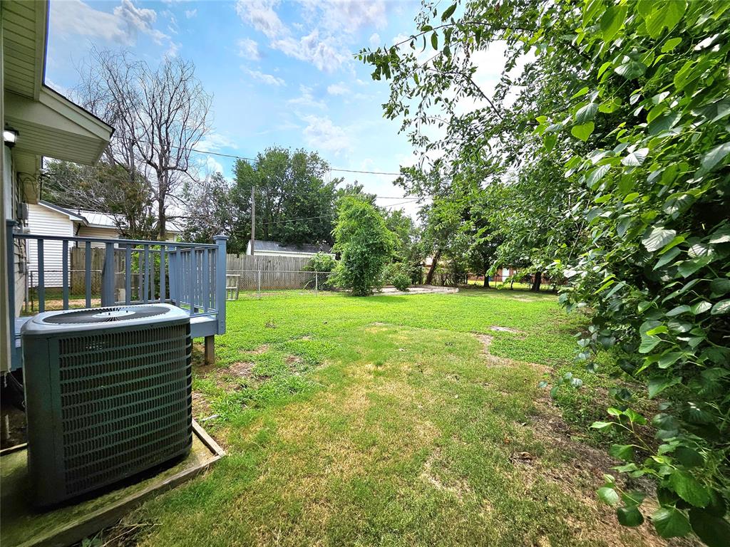 729 E Steed Drive Property Photo 23