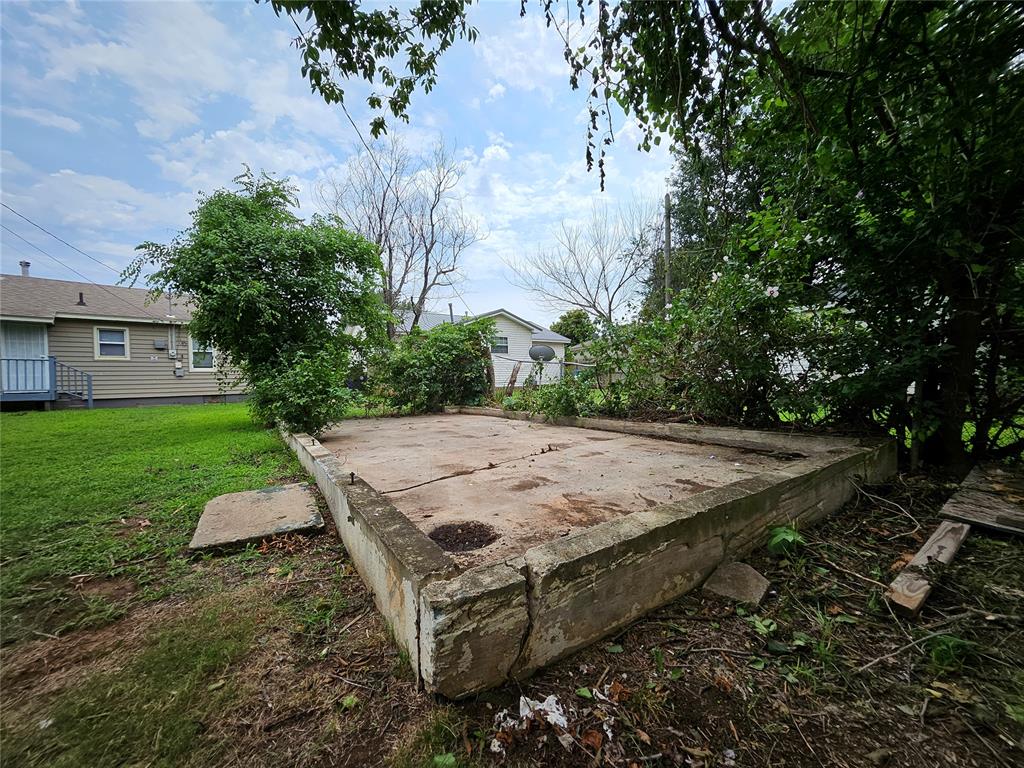 729 E Steed Drive Property Photo 25