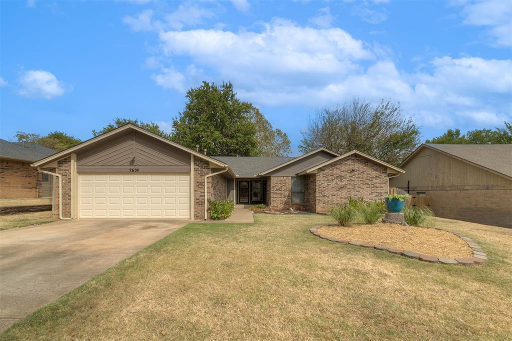 2600 N Valley Brook Drive Property Photo 1