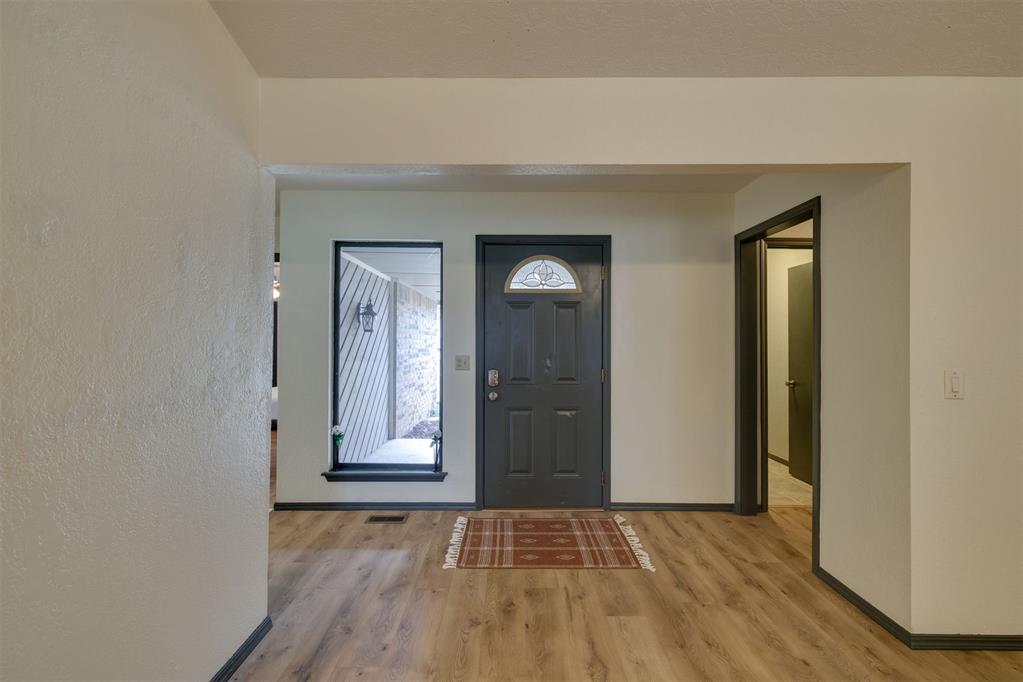 2600 N Valley Brook Drive Property Photo 3