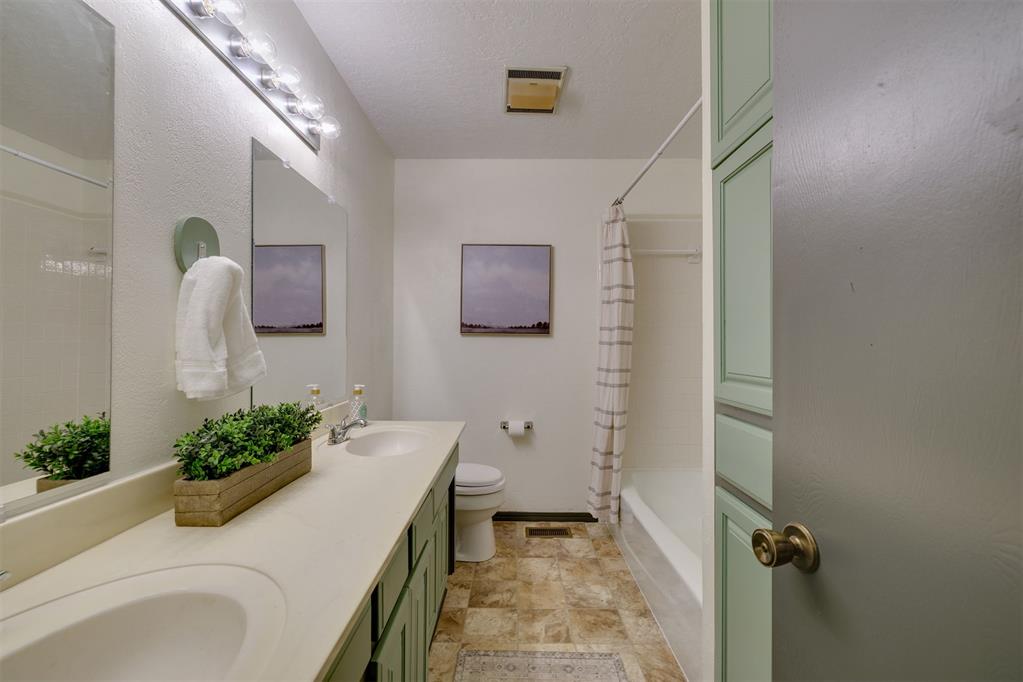 2600 N Valley Brook Drive Property Photo 33
