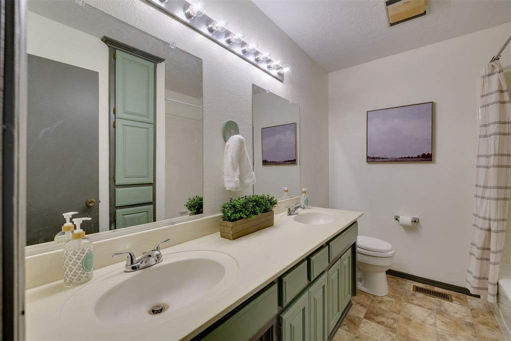 2600 N Valley Brook Drive Property Photo 34