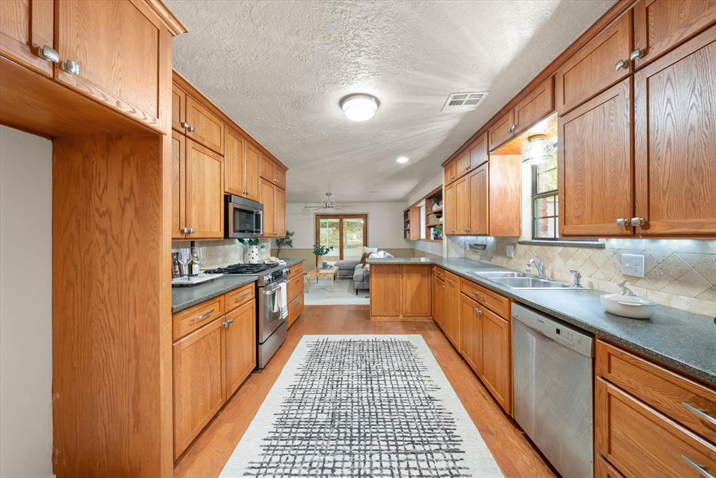 3425 N Utah Avenue Property Photo 17