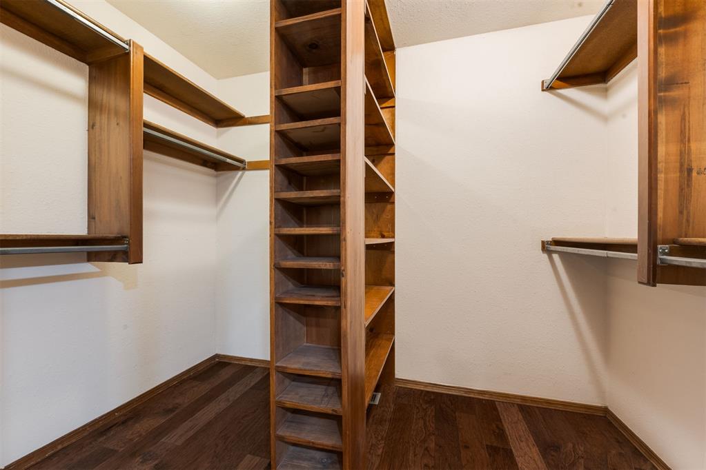 2104 Bent Twig Circle Property Photo 25