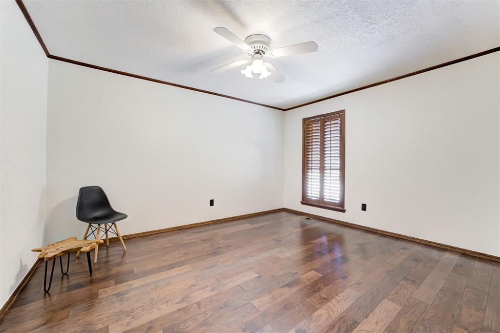 2104 Bent Twig Circle Property Photo 28