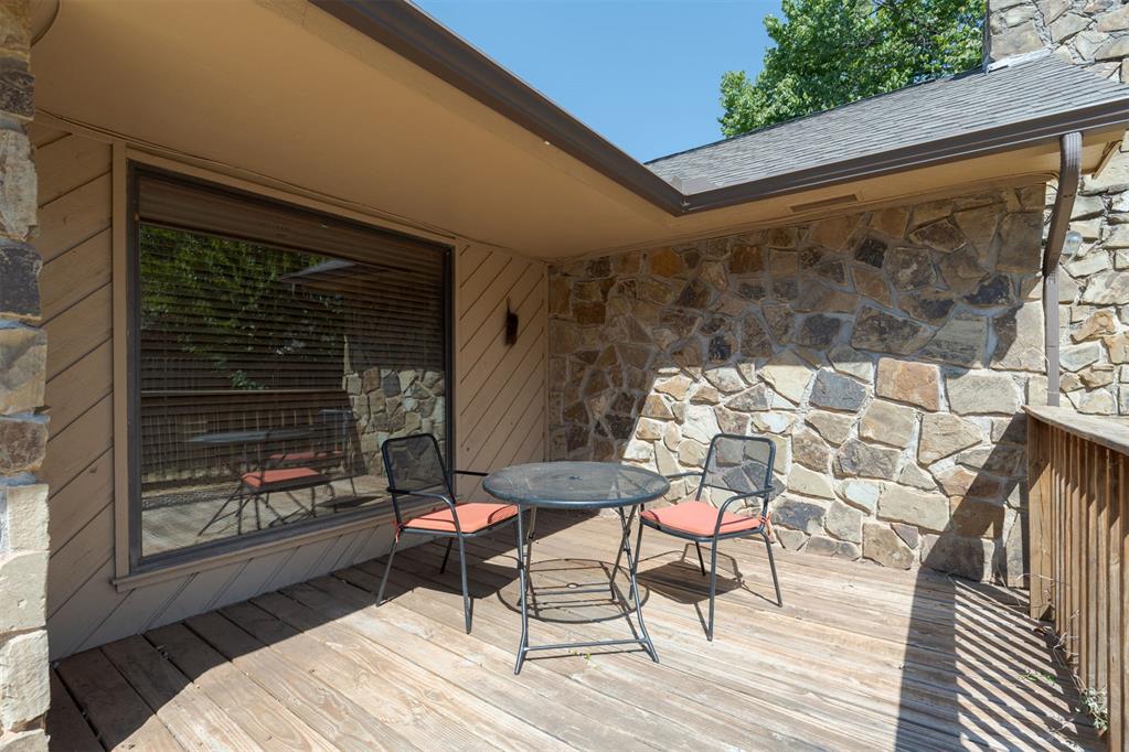 2104 Bent Twig Circle Property Photo 45