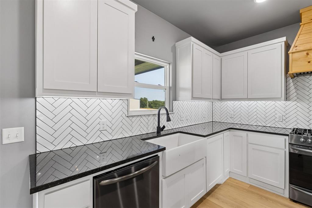 4930 Meadow Drive Property Photo 13